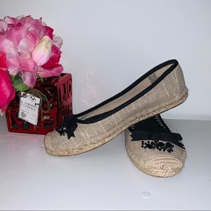 SIMPLYVERA VERÁ WANG FLATS B